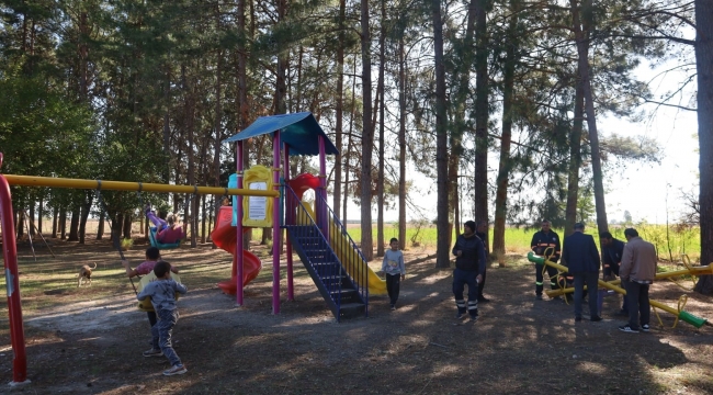 Kozan'ın ücra köşelerine belediyeden çocuk parkı