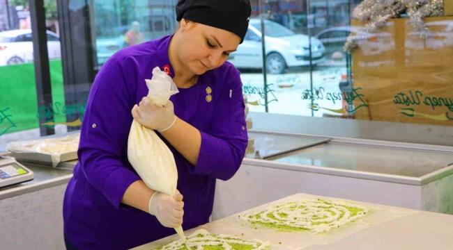 Gazianteplilerin kahvaltısı katmer, Adanalıların en sevdiği tatlı oldu