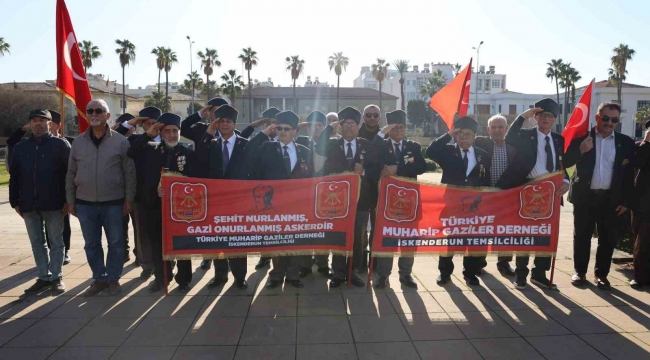 İskenderun'da kahraman gaziler, şehitleri andı