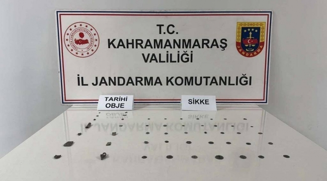 Kahramanmaraş'ta sikke ve tarihi objeler ele geçirildi