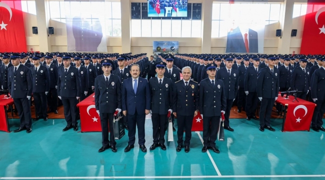 Mersin'de 446 polis adayı mezun oldu