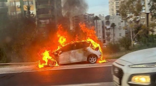 Mersin'de bir günde 4 araç motor kısmından yandı