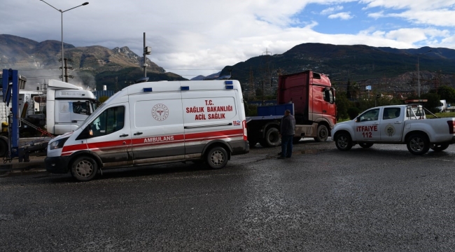 Tırla çarpışan motosikletin sürücüsü hayatını kaybetti