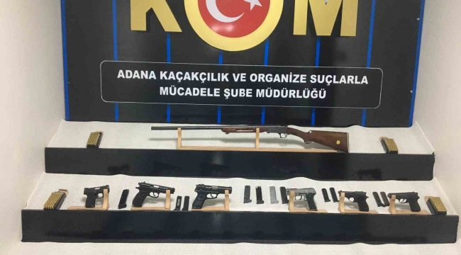 Adana'da evden ve iş yerinden ruhsatsız silahlar ele geçirildi: 2 gözaltı