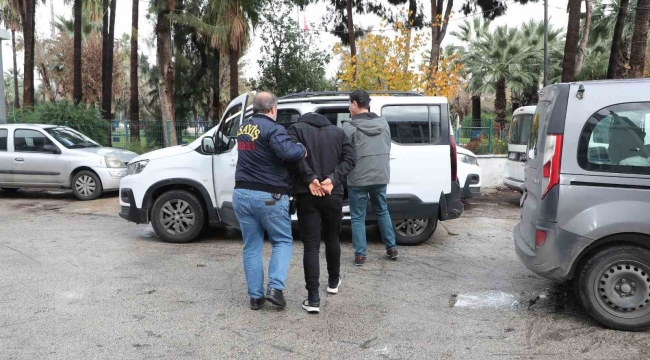 Hırsızlık zanlısı önce kameraya sonra polise yakalandı