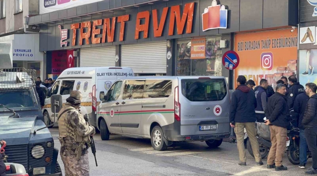 İcra memurlarıyla hacze giden polis bacağından vuruldu