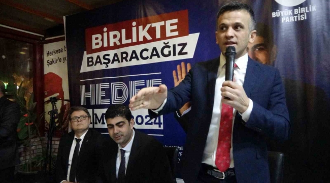 Kozan'da CHP'liler, Ekrem İmamoğlu'na tepki gösterip BBP'ye geçti