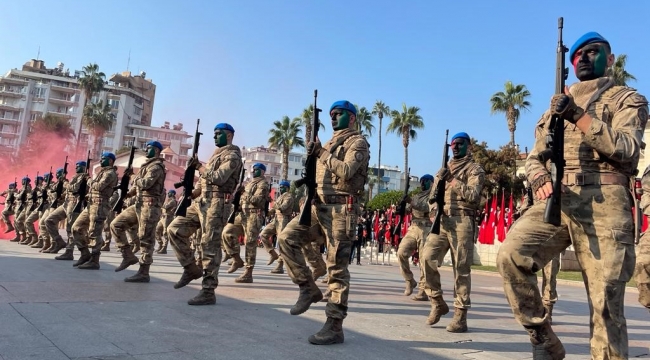 Mersin'de kurtuluş günü coşkusu