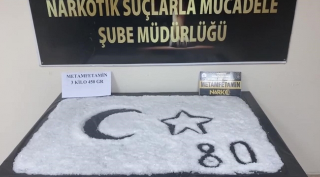 Osmaniye'de 3 kilo 450 gram metamfetamin maddesi ele geçirildi