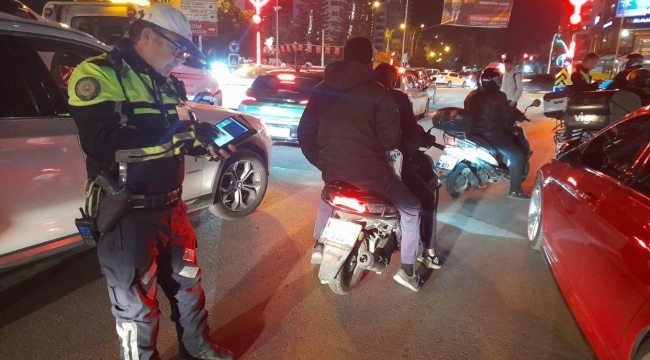 Adana'da motosiklet kullananlara sıkı denetim