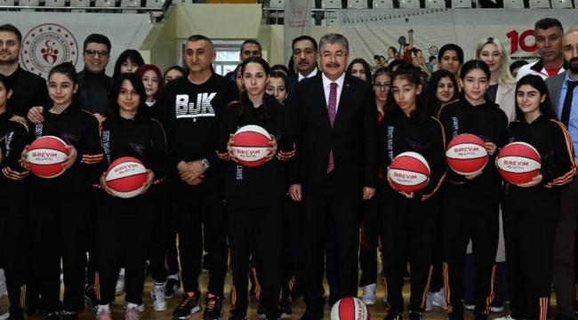 Beşiktaş Kadın Basketbol Takımı, depremzede öğrencilerle bir araya geldi