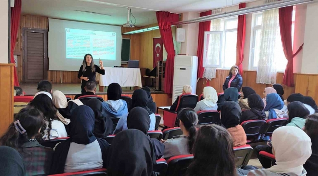 Mersin emniyeti öğrencilerle yönelik bilgilendirme çalışması gerçekleştirdi