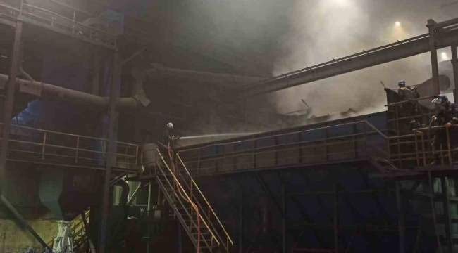 Patlama sonrası meydana gelen yangında Tosçelik fabrikasında hasar oluştu