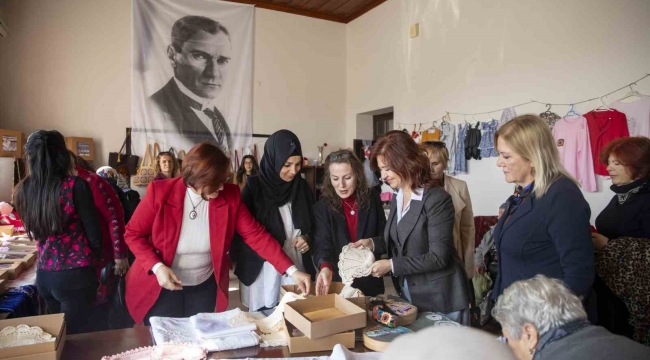 Üretici kadınlar, kadın kooperatif ve dernekleri ile Silifke Gazi Çiftliği'nde bir araya geldi