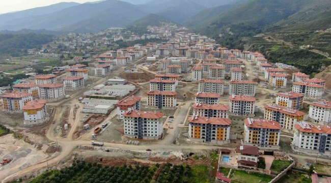 Asrın felaketinin haritadan sildiği Antakya'da adeta yeni bir şehir kuruldu