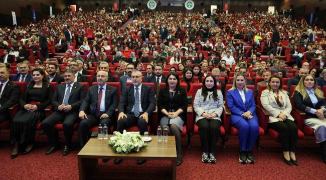 Bakan Işıkhan: "Her kesimi 'istismar edilebilir' olarak gören CHP zihniyeti hiç değişmiyor"