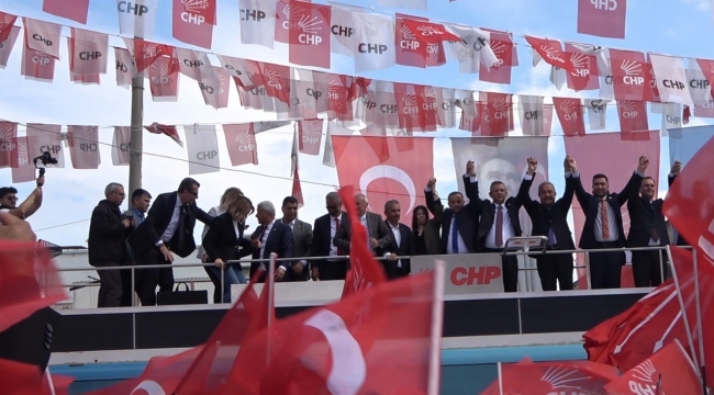 CHP Genel Başkanı Özel, Osmaniye'de partililerle buluştu