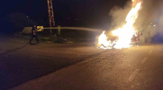 Hassa'da bir otomobilde yangın çıktı