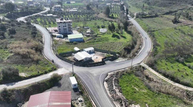 Hatay Büyükşehir Belediyesi İl genelinde yol yapım çalışmalarına devam ediyor