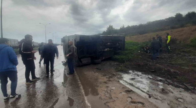 Hatay'da işçi servisi devrildi: 4 yaralı