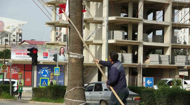 Kozan'da afiş kirliliği sona erdi