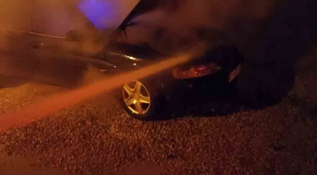 Kumlu'da araç yangını