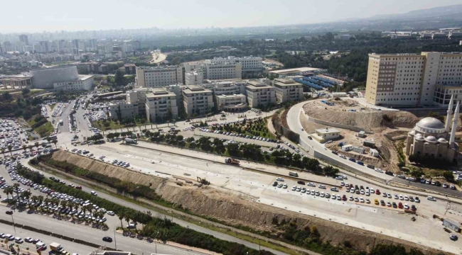 Mersin Üniversitesi otoparkta güneşten elektrik üretecek