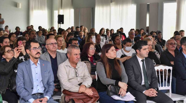 Sokak hayvanı gönüllülerine yönelik 'Yerel Hayvan Koruma Görevlisi Eğitimi' düzenlendi