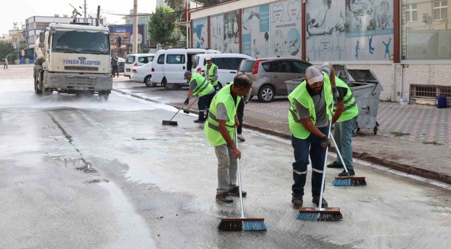 Yüreğir Belediye Başkanı Kocaispir: "Sokakları deterjanla yıkanan tek ilçe Yüreğir"