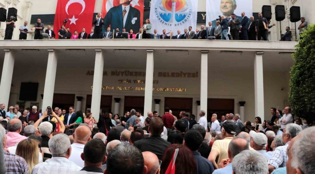 Adana'da yeniden seçilen Zeydan Karalar, mazbatasını aldı