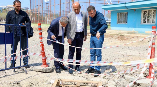 Gaziantep Büyükşehir Belediyesi İskenderun'a destek için sahada
