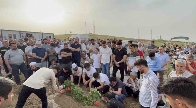 Hatay'da silahlı saldırıda ölen imamın cenazesi toprağa verildi