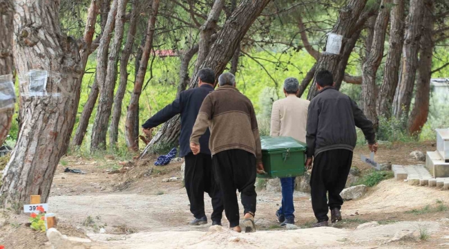 İntihar eden katil zanlısının cenazesi köyde istenmeyince başka yerde defin edildi