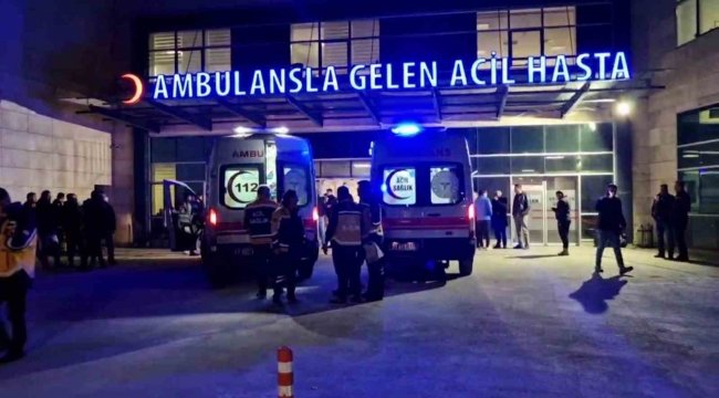 İntihar etmek için 4'üncü kattan atlayan şahıs, başka bir kişinin üzerine düştü