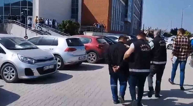 İskenderun'da aranması bulunan 2 şahıs yakalandı