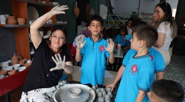 Küçük öğrenciler, unutulmaya yüz tutan geleneksel el sanatlarıyla tanıştı