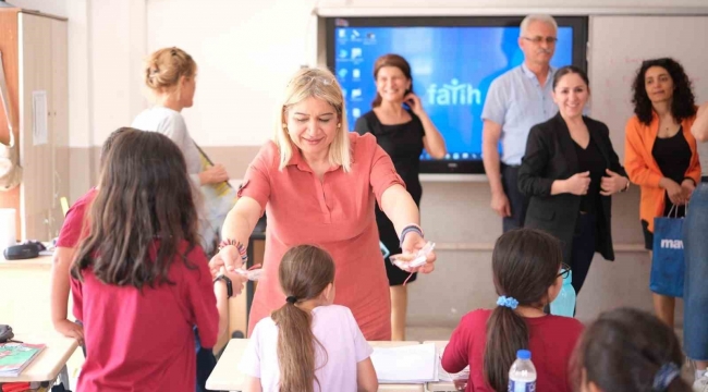 Mersin Şehir Hastanesi yönetimi minik kalplere dokundu