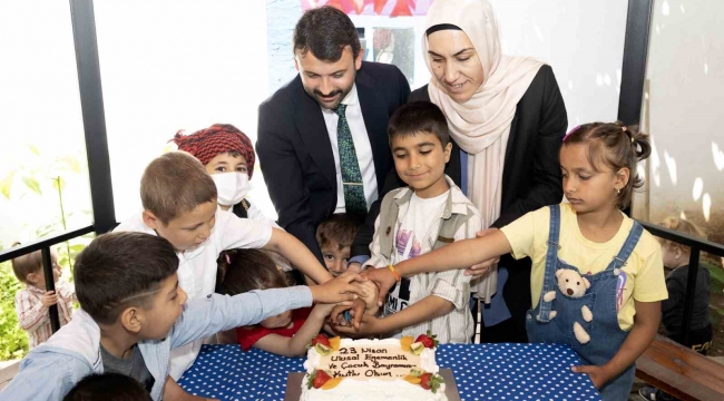 Mersin'de onkoloji tedavisi gören çocuklar için 23 Nisan etkinliği düzenlendi