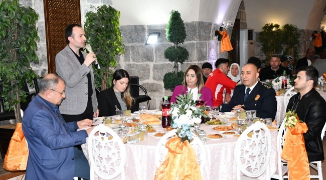 Payas'ta şehit ve gazi aileleri iftar sofrasında buluştu