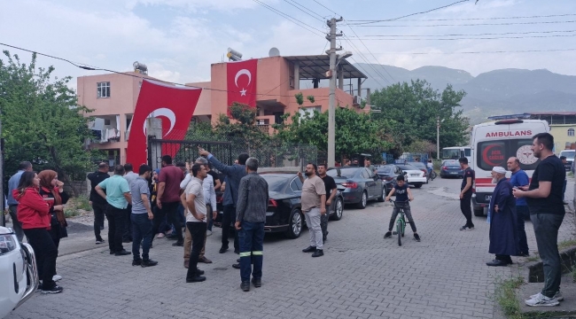 Şehit Uzman Çavuş'un baba ocağına acı haber verildi