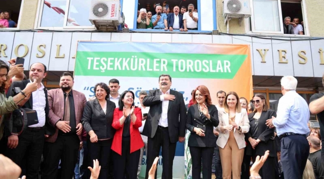 Toroslar Belediye Başkan Yıldız, mazbatasını aldı