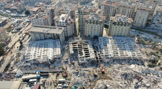 Yurt dışına kaçmaya çalışırken yakalanan Rönesans Rezidans'ın müteahhitti: "Karadağ'a tapu devri için gidiyordum"